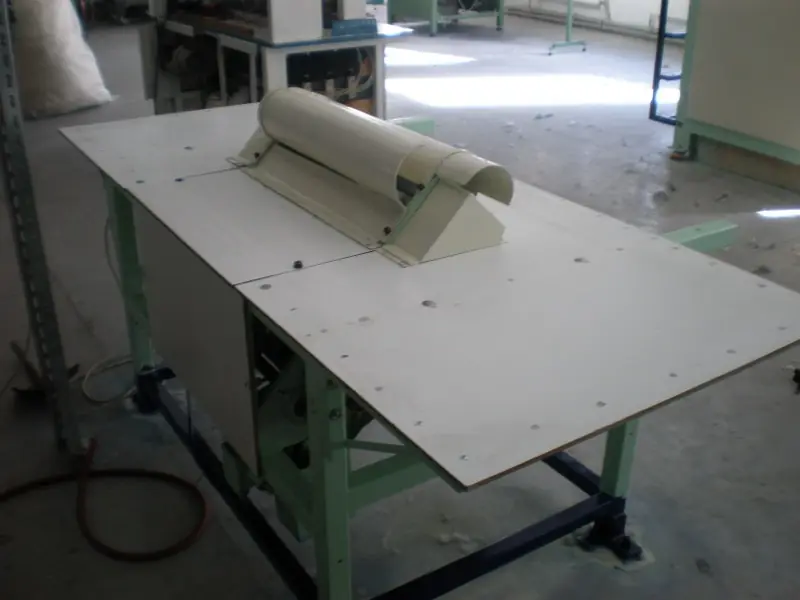 Needle punching machine